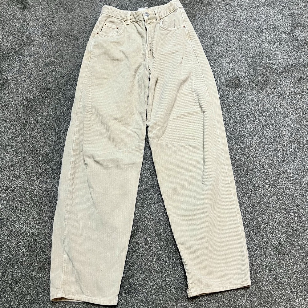 Urban Outfitters BDG Sz 26 Logan‎ Wide Leg Corduroy Jeans/Pants-Women's Ivory